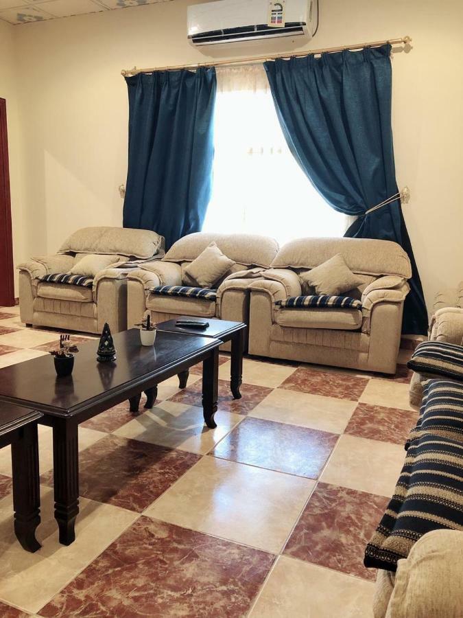 فندق سرو للوحدات السكنية النماص المظهر الخارجي الصورة