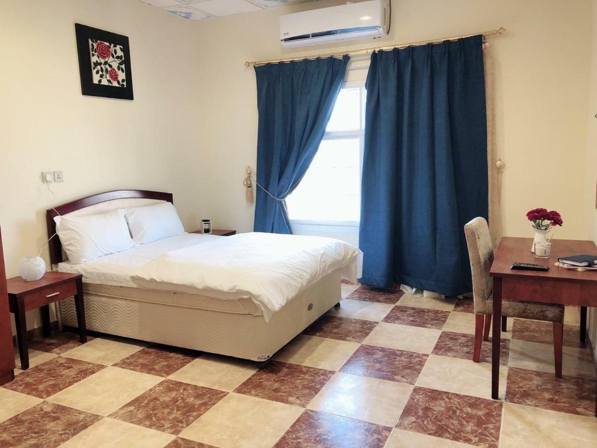 فندق سرو للوحدات السكنية النماص المظهر الخارجي الصورة