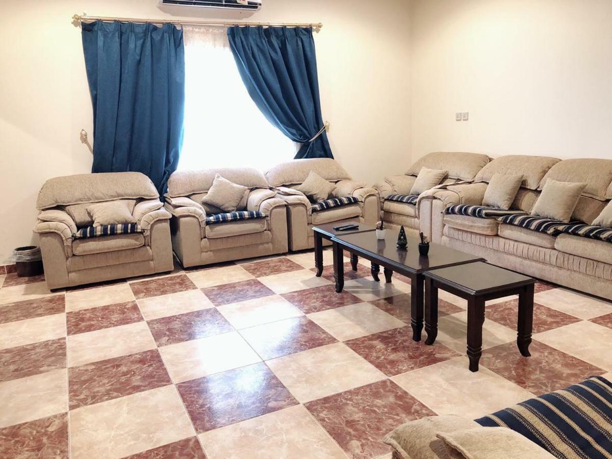 فندق سرو للوحدات السكنية النماص المظهر الخارجي الصورة